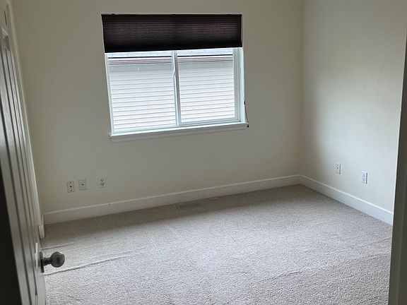 4th image of 9126 Eagle River Ln