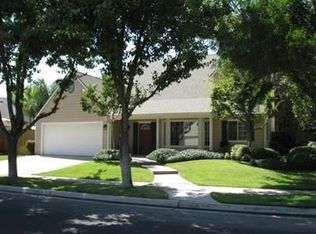 904 N Chapel Hill Ave, Clovis, CA 93611