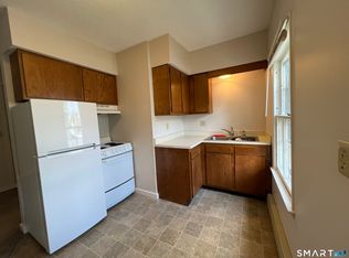 261 Broad St, Meriden, CT 06450