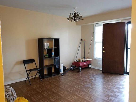4th image of 4028 W Washington Blvd