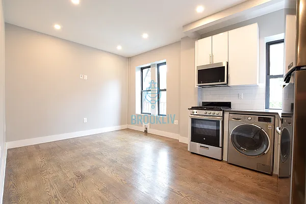 Rented by null | media 15