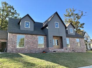 312 N Ainsley Loop, Fayetteville, AR 72704