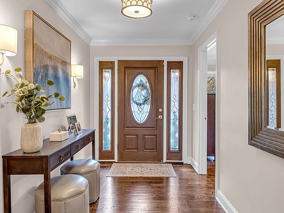 3rd image of 5624 Hearthstone Ln