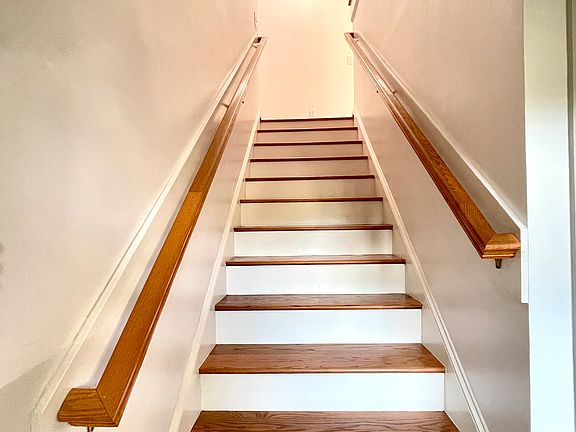 Stairs to first level from entrance