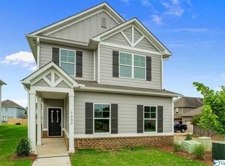 7202 Elmcroft Ave NW, Huntsville, AL 35806