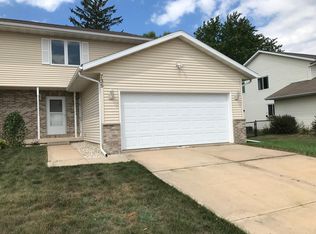 735 Lewellen St, Marshall, WI 53559