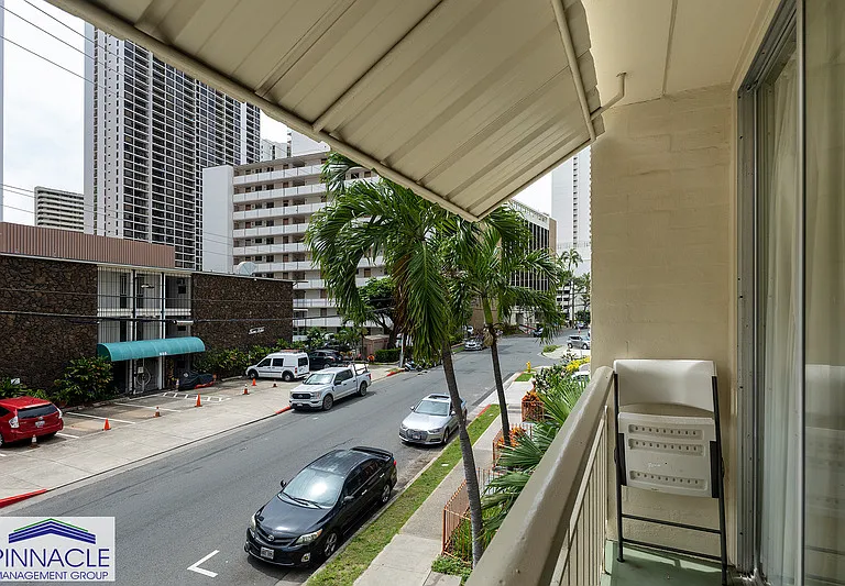 240 Liliuokalani Ave #202 — Photo 11