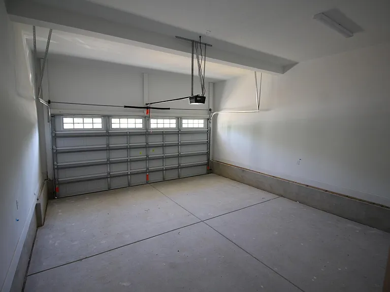 1028 Phelps West Rd — Photo 34