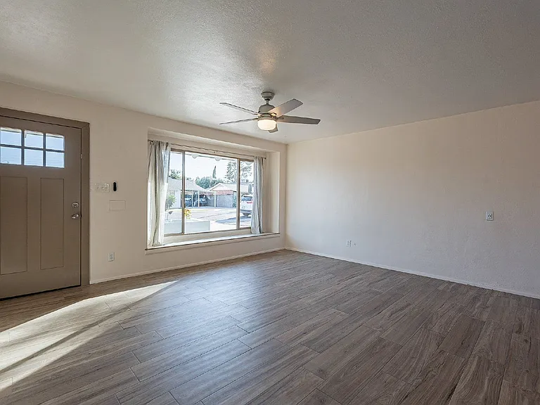8416 E Rancho Vista Dr — Photo 6