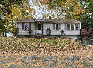86 Scadding St, Taunton, MA 02780
