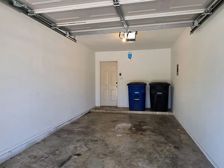 523 Clearfield Dr — Photo 20