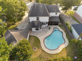 2123 Manor Green Dr, Houston, TX 77077