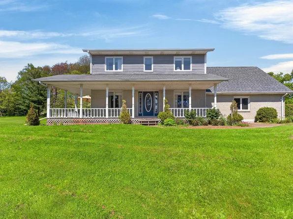 23 Hillside Dr, Charlottetown, PE C1A 6H9