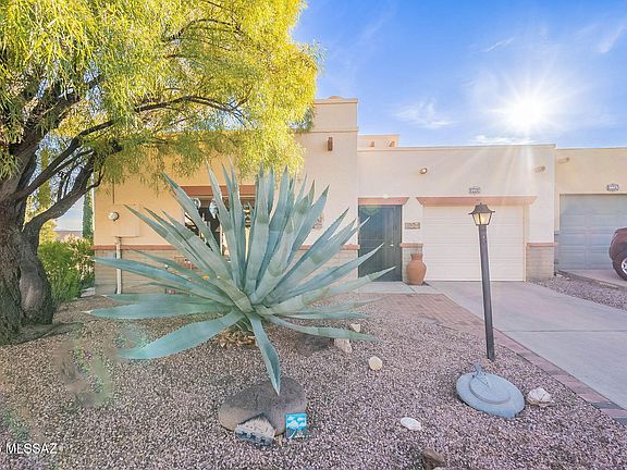 2nd image of 1061 W Camino Sagasta