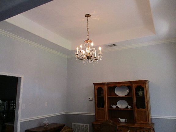 5th image of 204 Kingwood Forest Dr