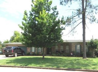 107 Belmont Dr, Chickasha, OK 73018