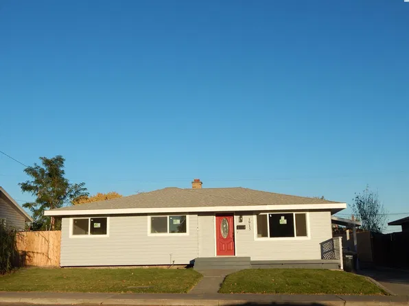 1915 N 19th Ave, Pasco, WA 99301