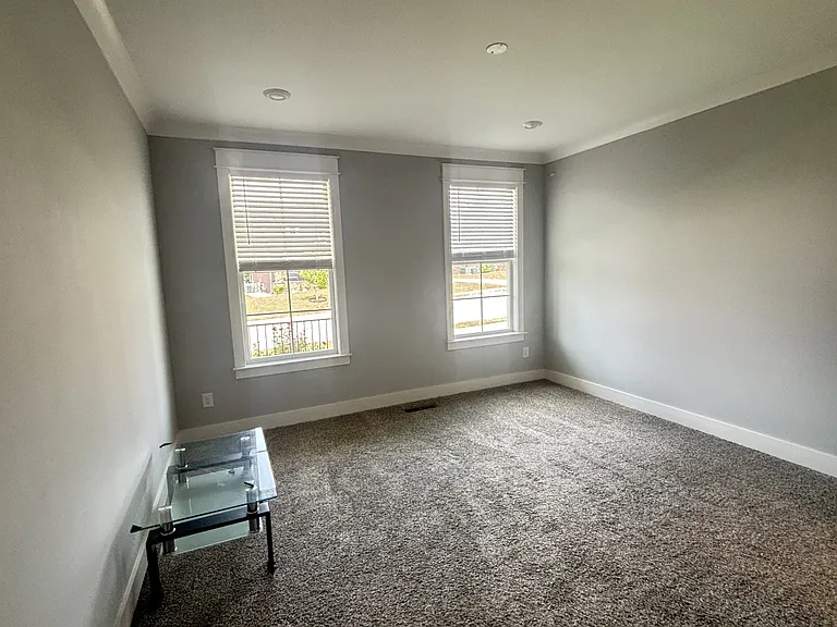 3038 Oxford Dr — Photo 19