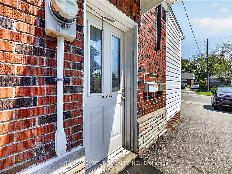 226 Wilson Rd S — Photo 4