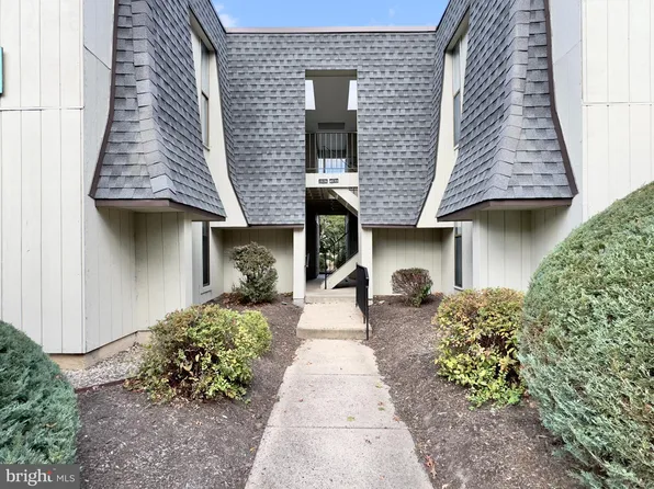 25 S Church Rd Unit 75, Maple Shade, NJ 08052