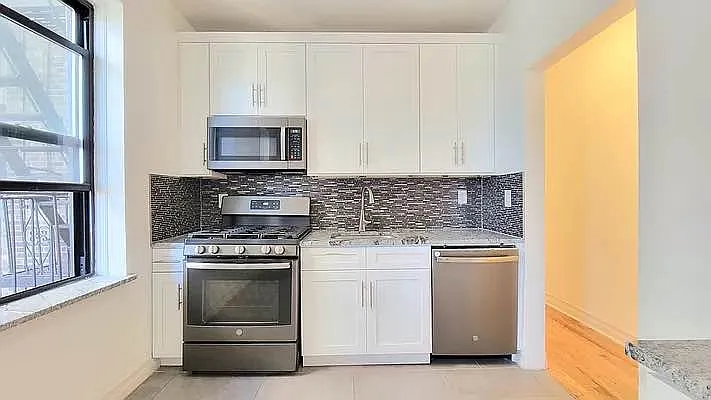 Rented by BRICK & GALO REALTY CORP | media 4