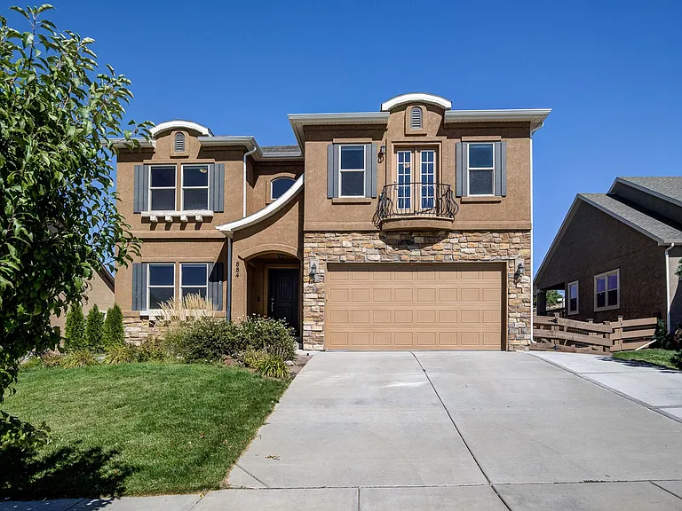 884 Black Arrow Dr — Photo 1