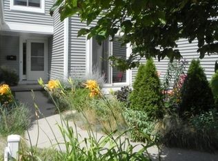 79 Oak Creek Trl, Madison, WI 53717