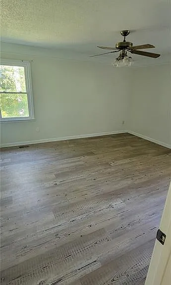 15 Caboose Ct SW — Photo 5