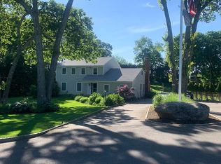 1545 Bridle Ln, Cutchogue, NY 11935