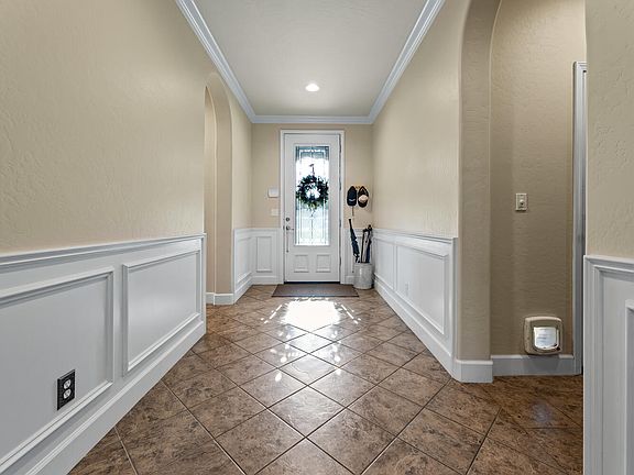 5th image of 3610 W Elowin Ave