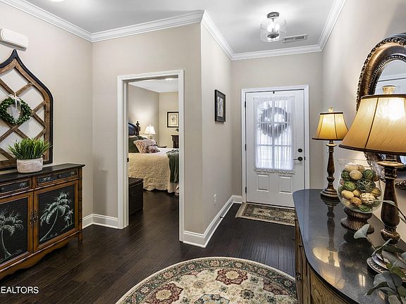 3rd image of 2646 Sugarberry Rd