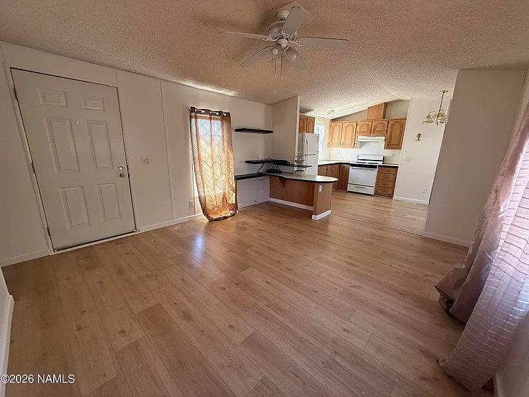 1159 W Foothills Dr — Photo 8