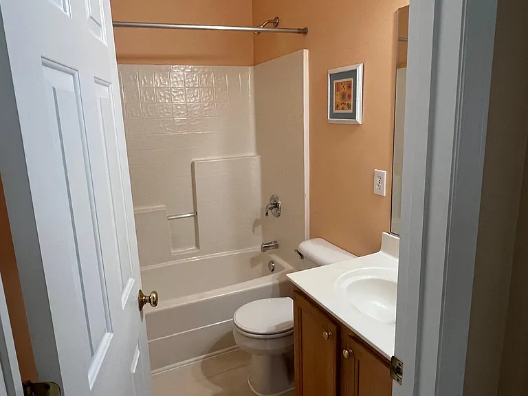 106 Christine Ct — Photo 8
