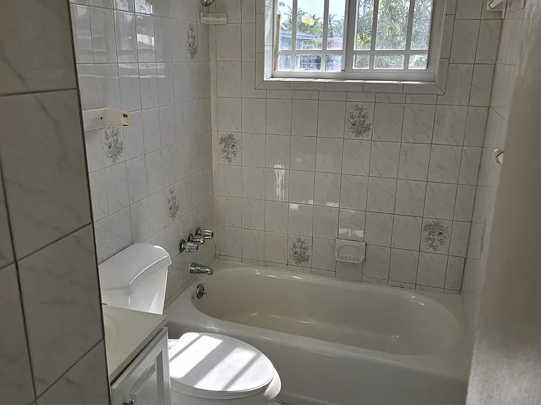2210 NW 193rd Ter — Photo 13