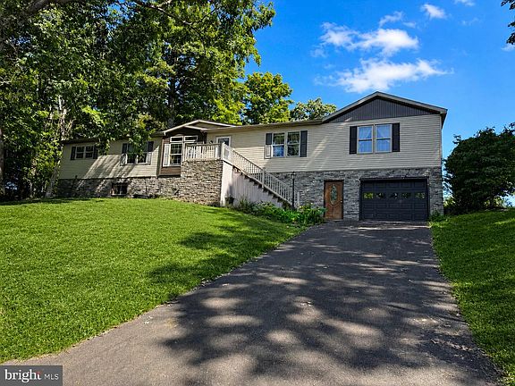 2nd image of 934 Avilton Lonaconing Rd