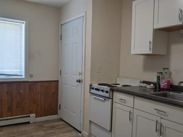 1782 Army Rd APT 8, Fairbanks, AK 99709