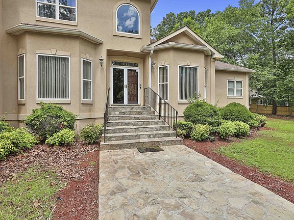 5th image of 226 Long Island Dr