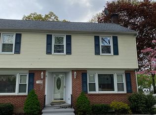 142 Savoy Ave, Springfield, MA 01104