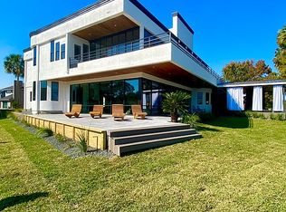 12870 Pelican Island Dr, Willis, TX 77318