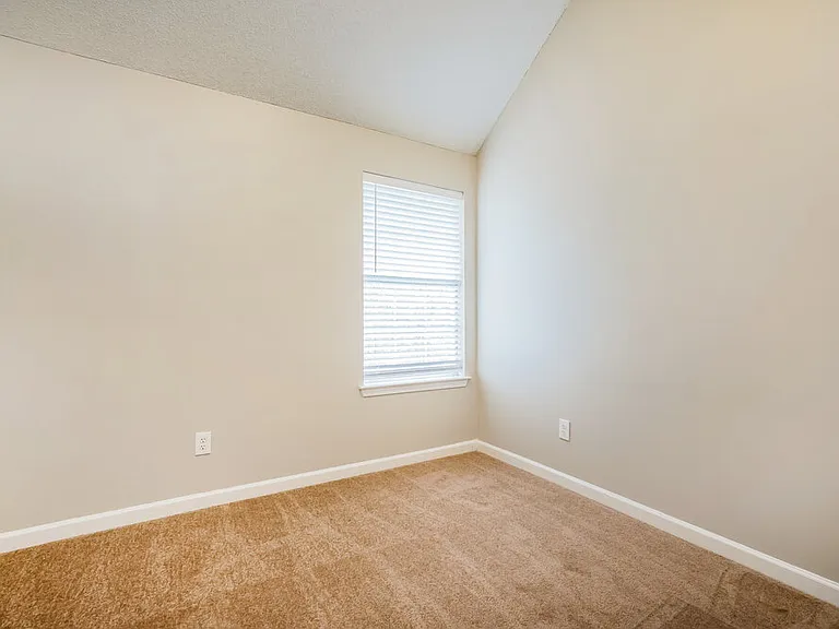 2780 Highland Hill Pkwy — Photo 14