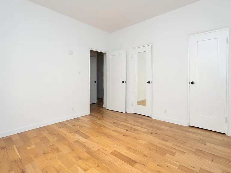 409 N Genesee Ave #3 — Photo 11