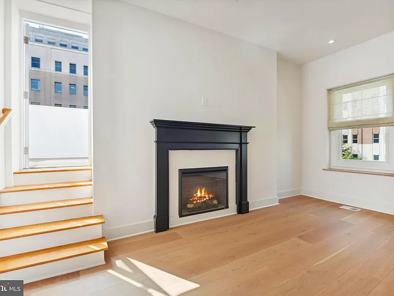 1329 Connecticut Ave NW #300 — Photo 25