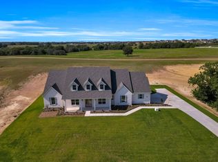 1012 Twin Creeks Dr, Weatherford, TX 76088