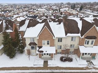 10 Petra Way #3, Whitby, ON L1R 0A6