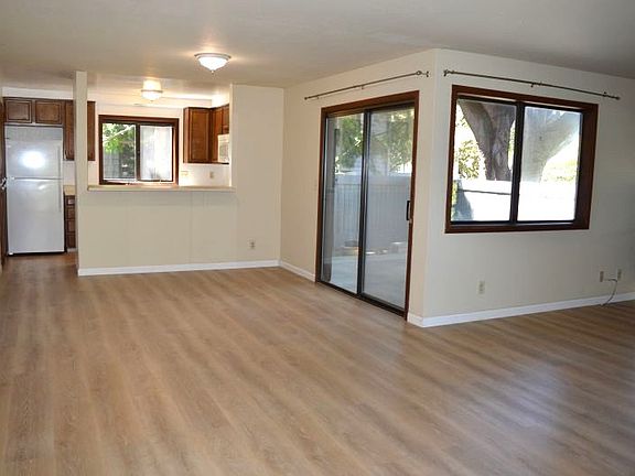 2nd image of 56 Cypress Pl