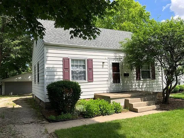 1308 S Vine St photo 1