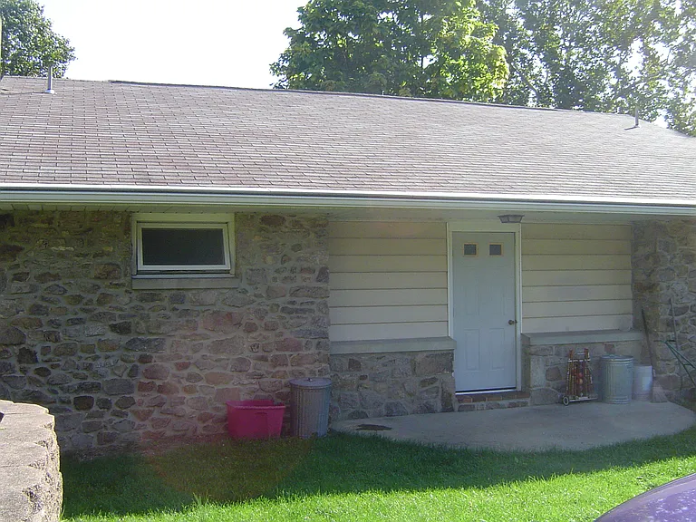 125 Poplar Rd #3 — Photo 11