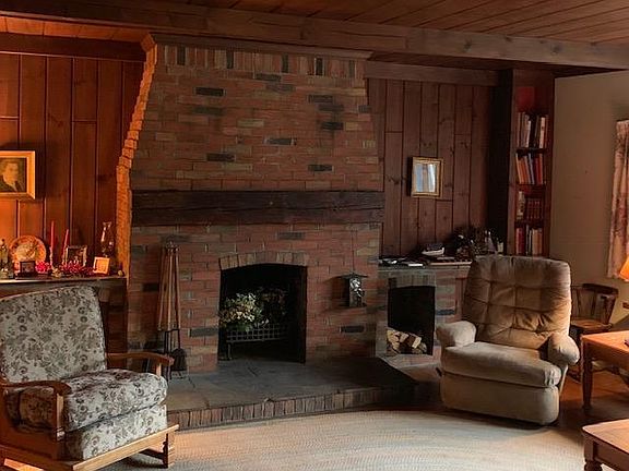 5th image of 50 Legate Ave