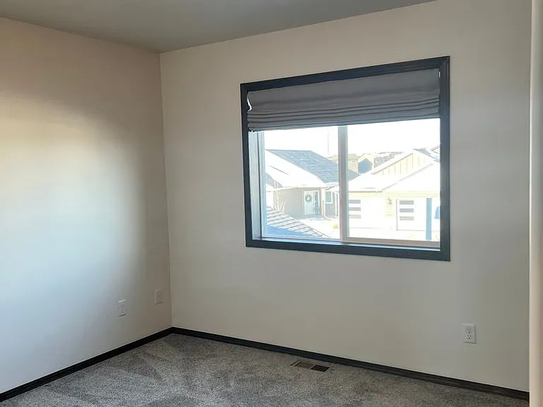 4607 E Leubecher Pl — Photo 6