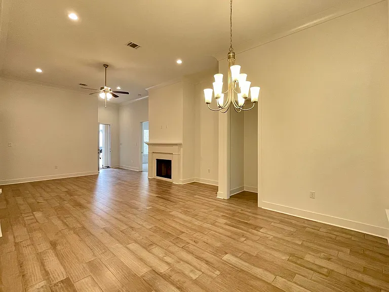 25279 Burlington Dr — Photo 3